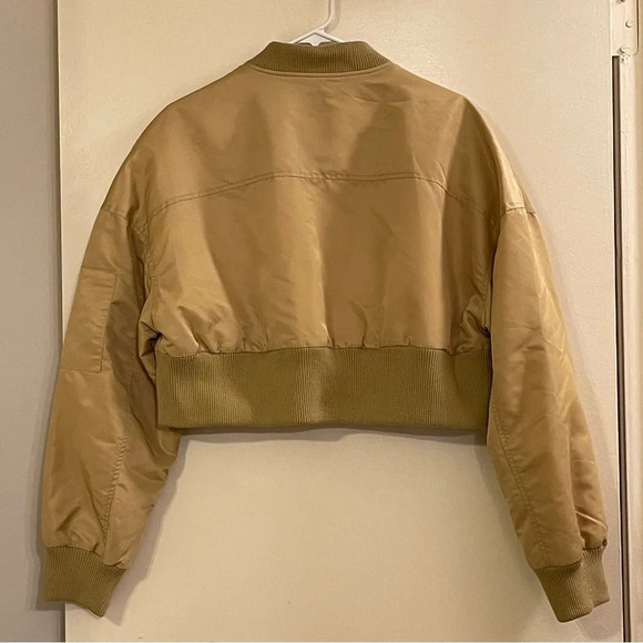 URBAN OUTFITTERS NWOT Tara‎ Utility Bomber Jacket in Tan - Picture 6 of 9